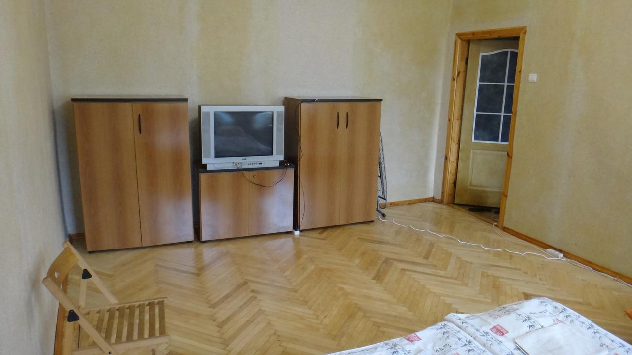 Apartment Near The Central Railway Station Kiev Dış mekan fotoğraf